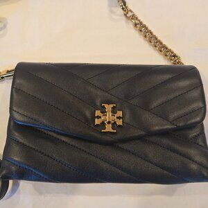Tory Burch Kira Chain Wallet